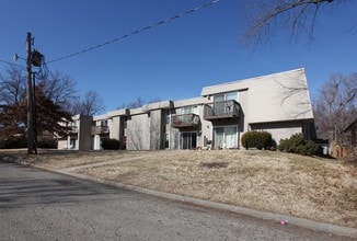 Building Photo - Paine-Gentry Apartments