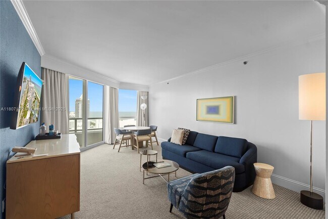 Building Photo - 4401 Collins Ave