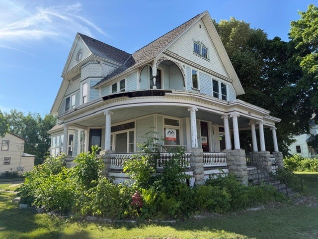 Building Photo - 403 Brazeau Ave