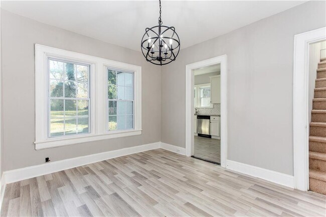 Building Photo - 1665 Beecher St SW