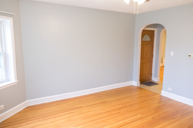 Building Photo - 5445 W 64th St
