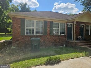 Building Photo - 103 Simmons Rd