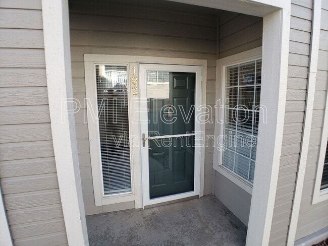 Building Photo - 8425 Pebble Creek Way