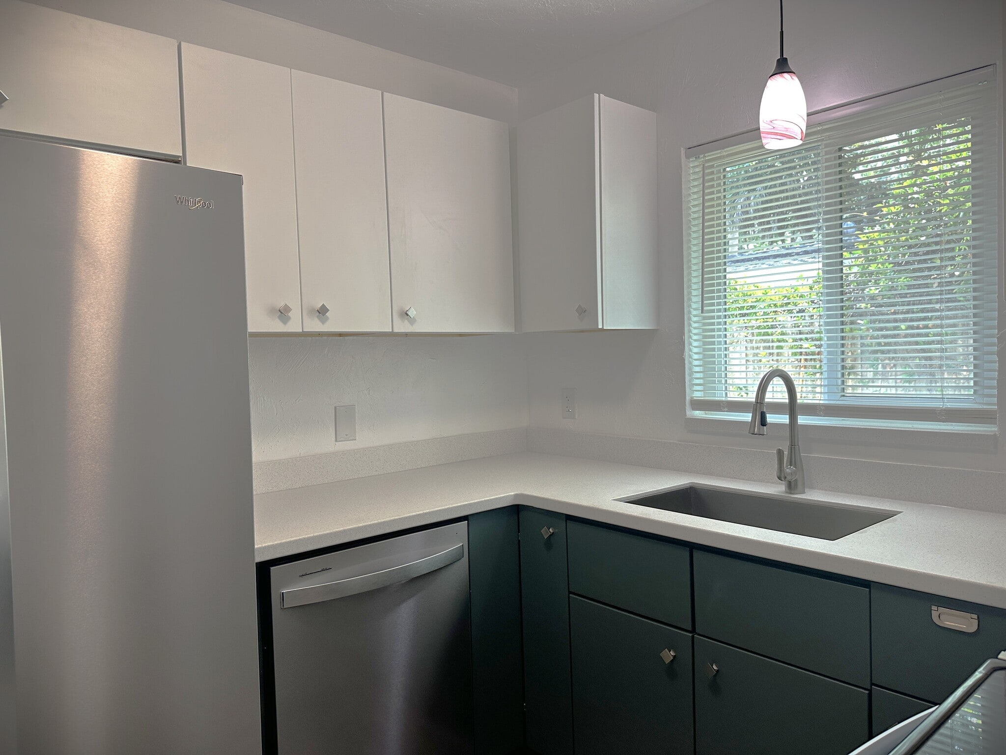 Building Photo - 2275 Hawthorne St