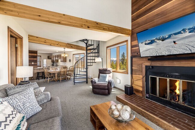 Building Photo - Winter Seasonal or Long Term Rental- Snowscape Condos #50