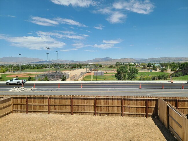 Building Photo - COMING SOON!!! Spacious Newer 4bd/2.5ba N Valleys Home!