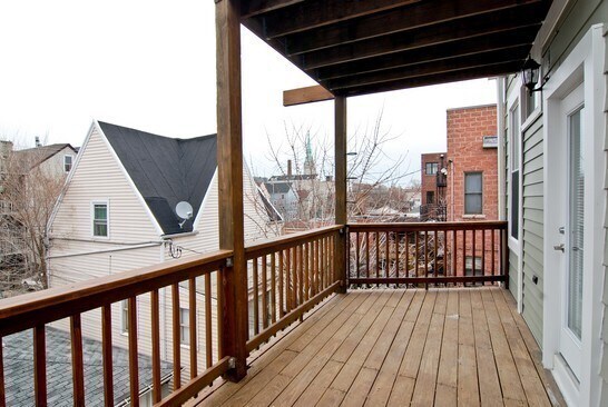 Building Photo - 1538 W George St