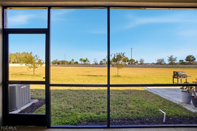 Building Photo - 14303 Pine Lodge Ln