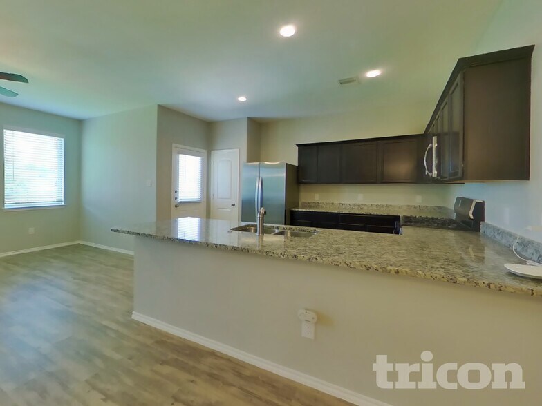 Building Photo - 7719 London Tower Ln