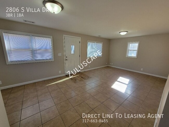 Building Photo - 2806 S Villa Dr