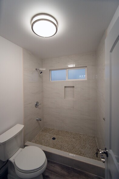 Building Photo - 418 Halemaumau St