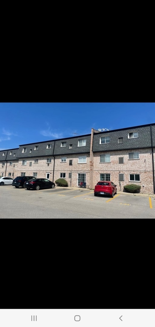 Building Photo - 9460 Bay Colony Dr