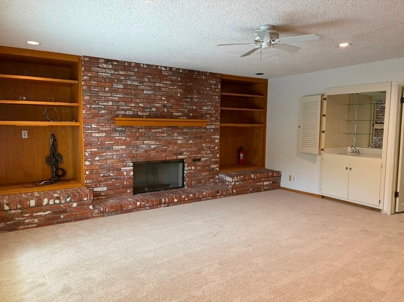 Building Photo - 22913 Juniper Ave