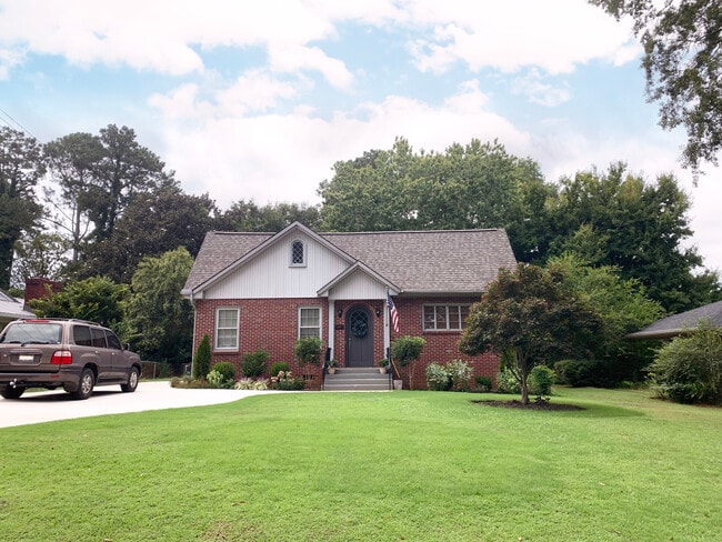 Primary Photo - 2407 Lane Ave