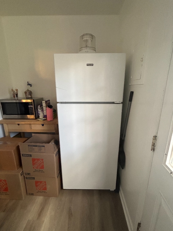 Building Photo - 1384 Church St