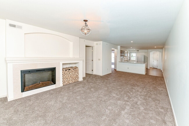 Building Photo - 559 Rivers Breeze Dr