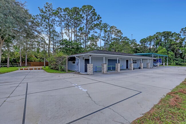 Building Photo - 10780 Anderson Ln