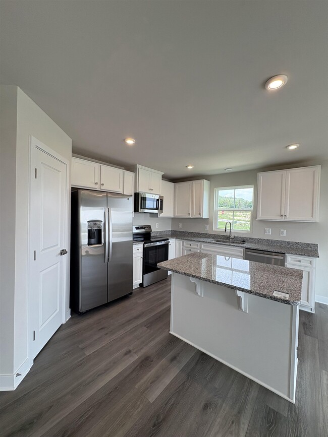 Building Photo - 3333 Obsidian Ter