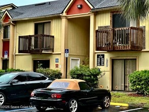 Building Photo - 2130 Forest Knoll Dr NE