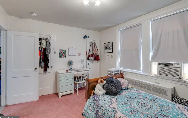 Building Photo - 3273 Teesdale St