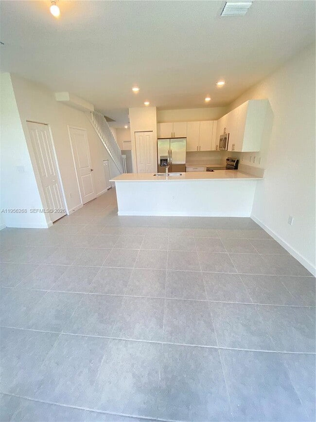 Building Photo - 2640 SE 19th St