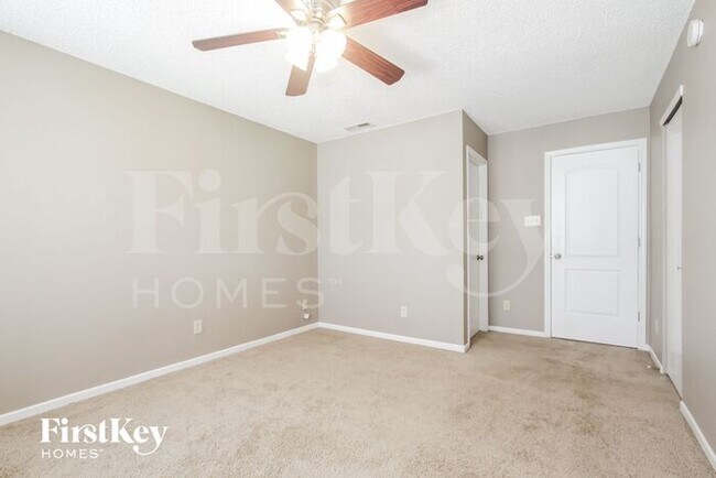 Building Photo - 7912 Puckett Ln