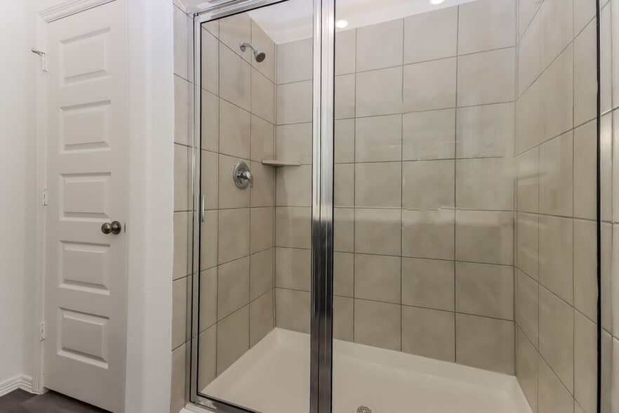 Building Photo - 20975 Endeavor St