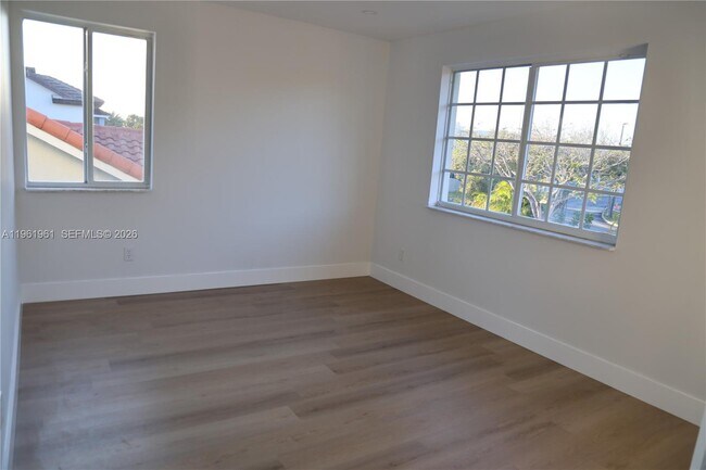 Building Photo - 7928 NW 190th Ln