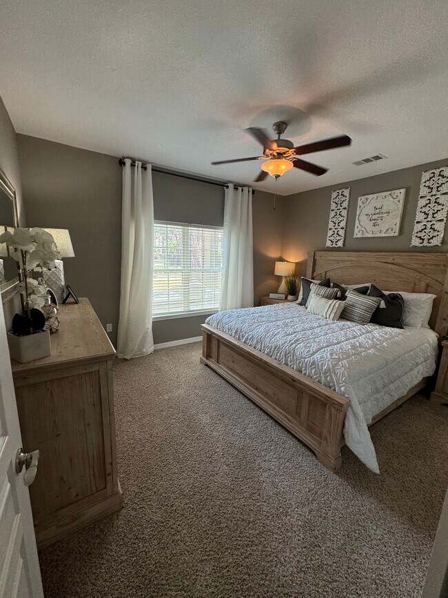 Building Photo - 1030 Farm to Market Road 2931 Apt #0536, A...