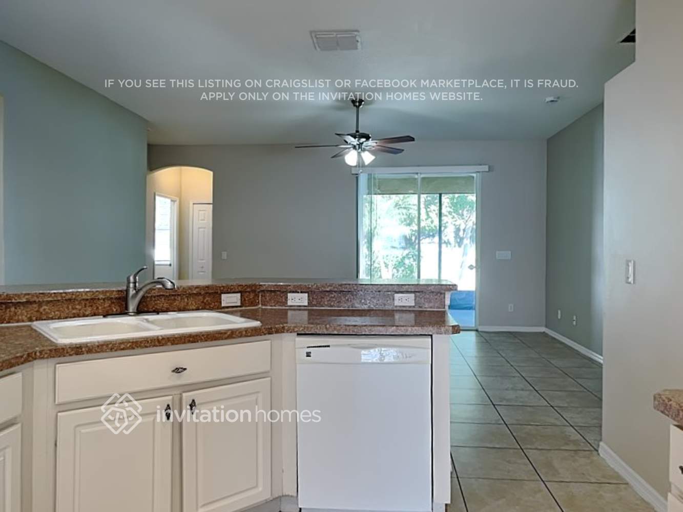 Building Photo - 516 Silverdale Ave