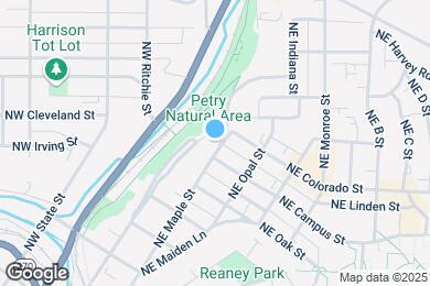 Map image of the property - 725 NE Maple St